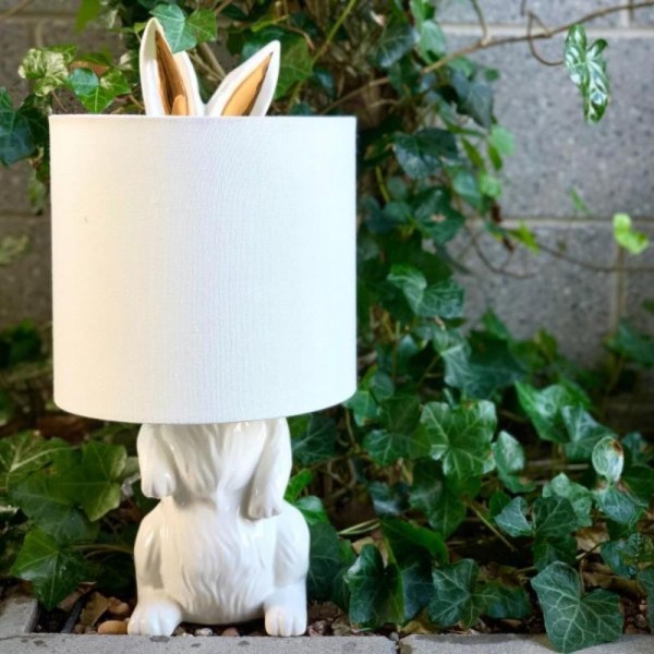 Rabbit table lamp